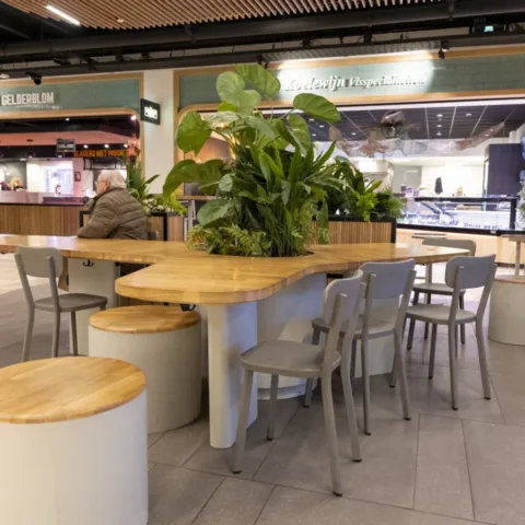 Zit- en leesplekken service in Winkelcentrum Sterrenburg in Dordrecht